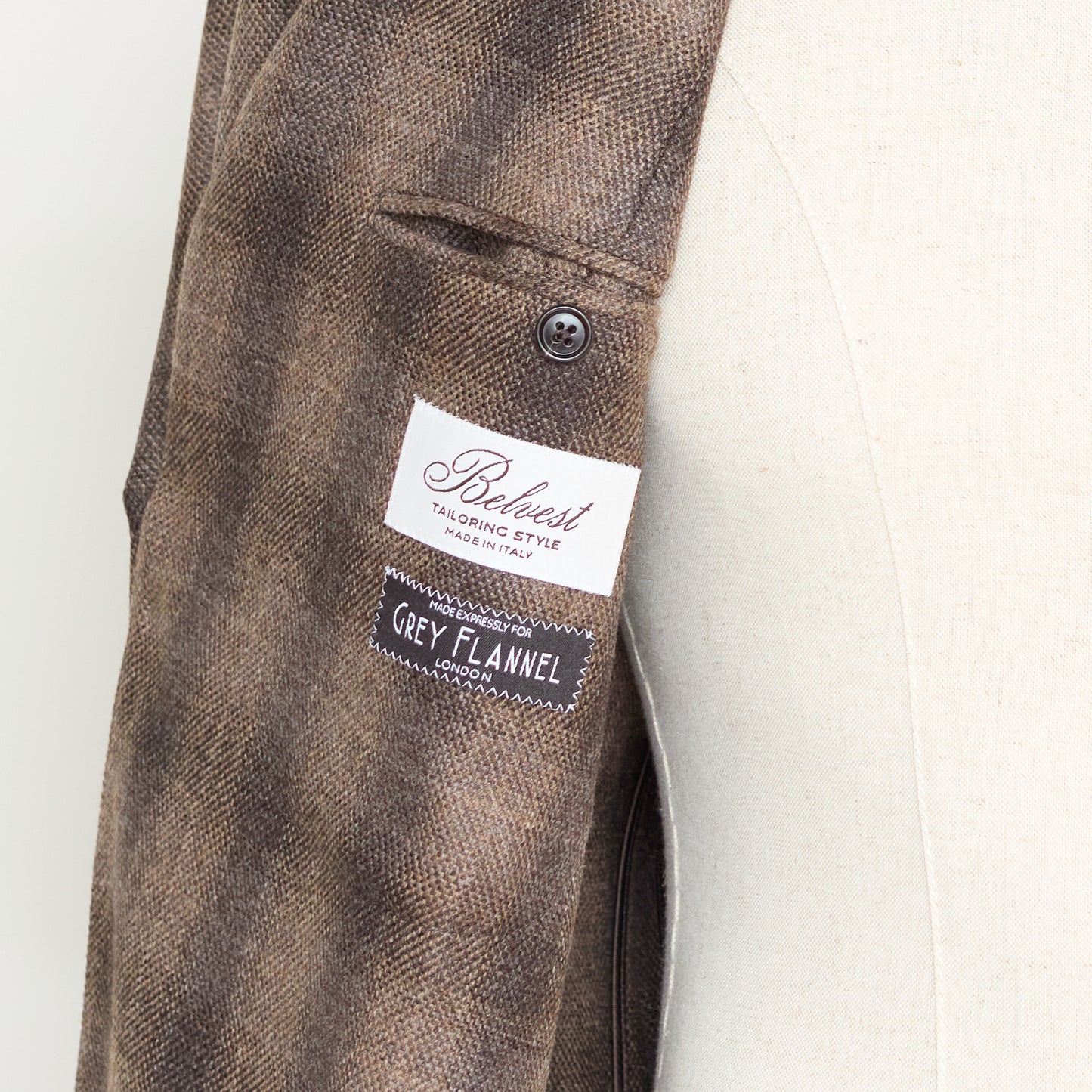 Brown Shadow Plaid Blazer / Jacketinthebox