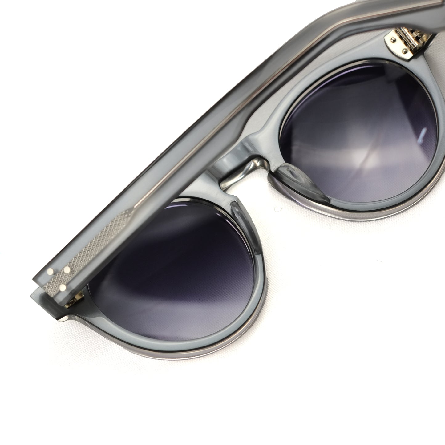 Brushfield Sunglasses / Silver Metallic & Clear Crystal